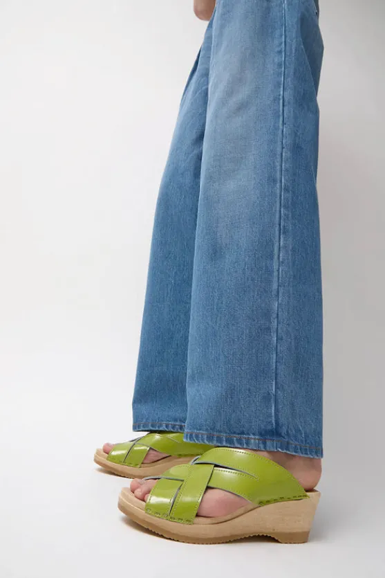 Basket Clog on Mid Wedge in Apple Patent^No.6 Store Clearance