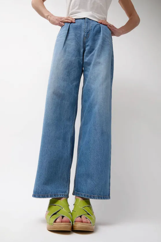 Basket Clog on Mid Wedge in Apple Patent^No.6 Store Clearance