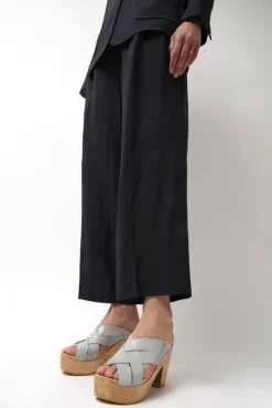 Basket Clog on Platform in Dove Patent^No.6 Store Hot