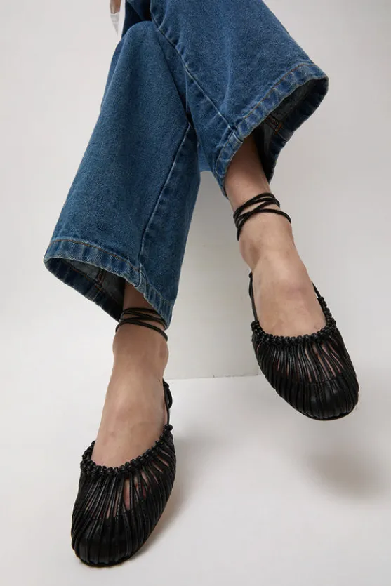 Mantera Sandal in Black^No.6 Store Clearance
