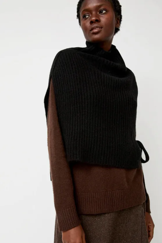 Neck Warmer in Black^No.6 Store Best