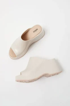 Patty in Beige^No.6 Store New