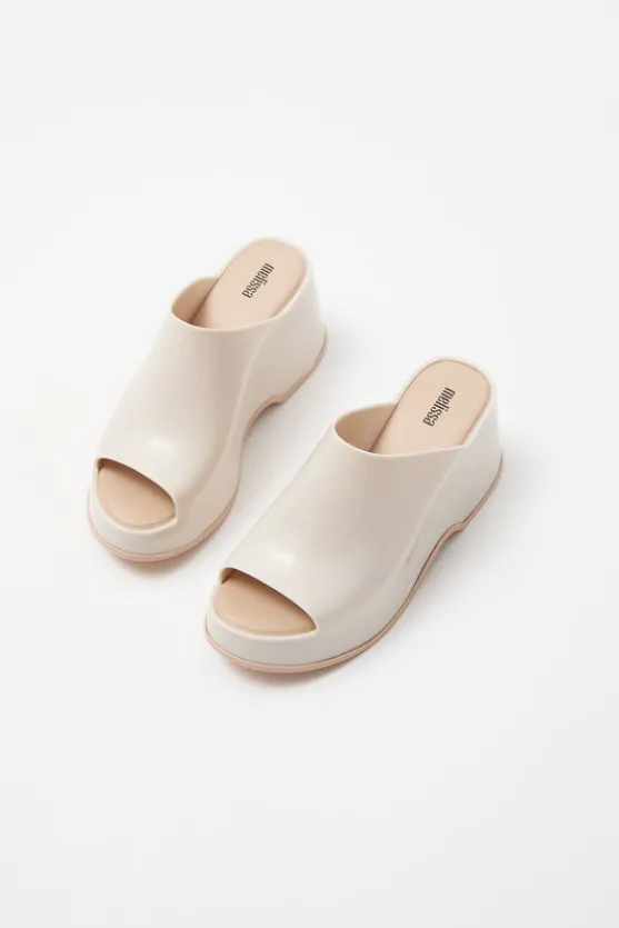 Patty in Beige^No.6 Store New