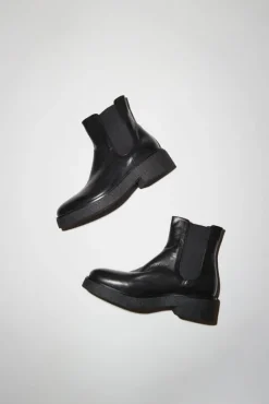 Pull on Crepe Sole Boot in Nero^No.6 Store Outlet