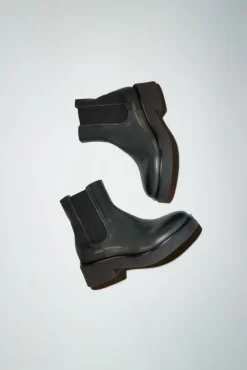 Pull on Crepe Sole Boot in Bottle^No.6 Store Clearance
