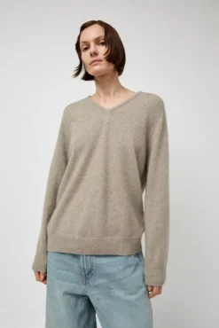 V-Neck Knit in Beige^No.6 Store Discount