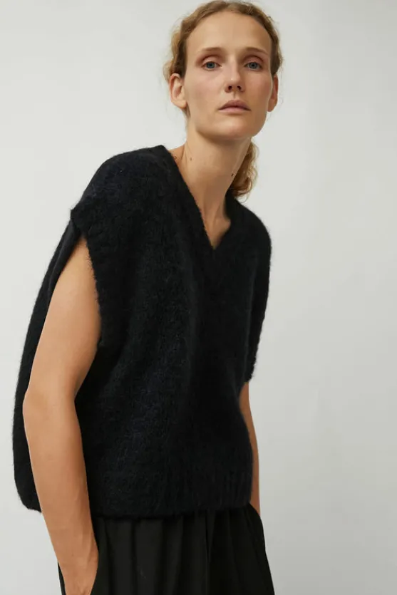 Yume Vest in Black^No.6 Store Clearance